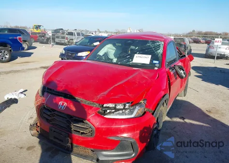 2024 Honda Hr-V 2Wd Sport W/O Bsi/Sport z USA, uszkodzony, nr VIN 3CZRZ1H51RM700472